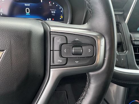 Used 2023 Chevrolet Suburban Premier image 22