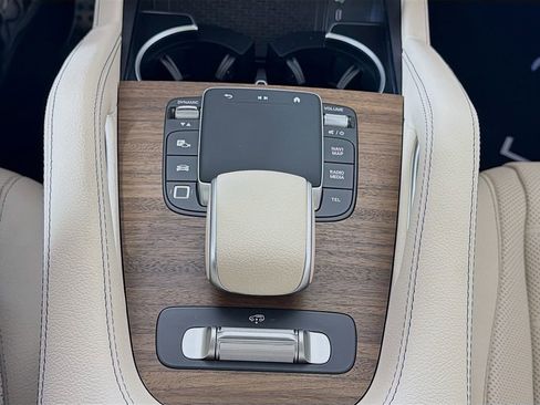 New 2026 Mercedes-Benz GLS 450 4MATIC image 20