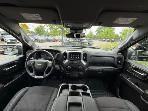 Used 2024 Chevrolet Silverado 1500 Custom AWD/4WD image 30