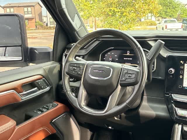 Used 2024 GMC Sierra 2500 Denali Ultimate AWD/4WD image 26