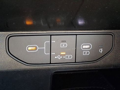 Used 2025 Kia Sorento EX w/ Panoramic Sunroof Package image 26