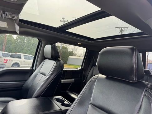 Used 2021 Ford F350 Lariat w/ Tremor Off-Road Package AWD/4WD image 3
