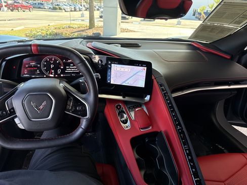 Used 2024 Chevrolet Corvette Stingray Preferred Cpe w/ Z51 Performance Package image 31