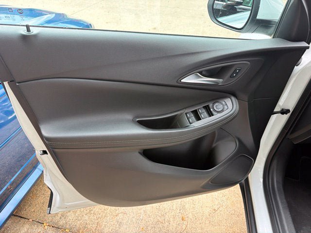 Used 2024 Buick Encore GX Preferred AWD/4WD image 8