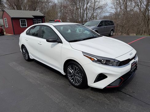 Used 2024 Kia Forte GT-Line w/ GT-Line Premium Package image 7