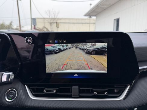 Used 2025 Chevrolet Equinox LT image 17