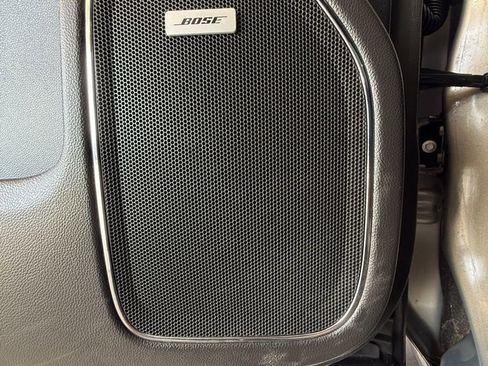 Used 2017 GMC Sierra 1500 SLT image 35