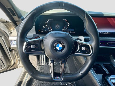 Used 2023 BMW 740i w/ Parking Assistance Package RWD image 10
