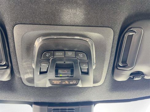 Used 2025 Toyota Corolla XSE image 14