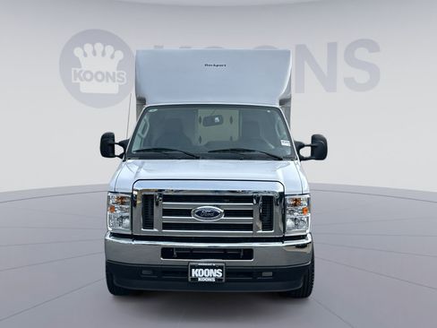 Used 2025 Ford E-350 and Econoline 350 Super Duty w/ Power Equipment Group image 11