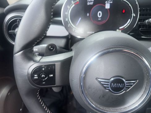 Used 2023 MINI Cooper S image 31