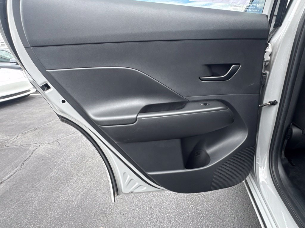 Used 2024 Hyundai Kona SEL FWD image 14