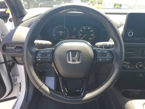Certified 2025 Honda HR-V Sport image 26