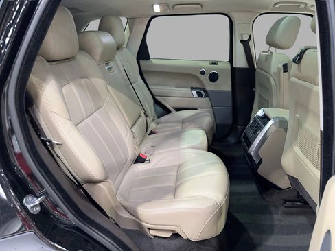 Used 2017 Land Rover Range Rover Sport SE image 24