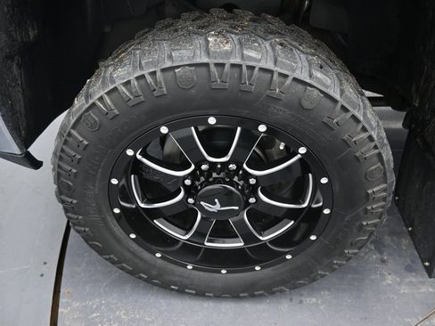 Used 2014 Chevrolet Silverado 2500 LT w/ Snow Plow Prep Package image 22