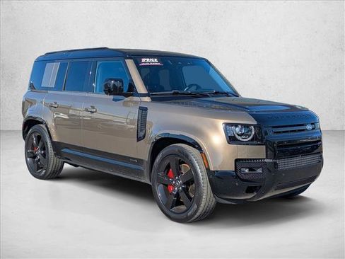 Certified 2025 Land Rover Defender 110 X AWD/4WD image 3