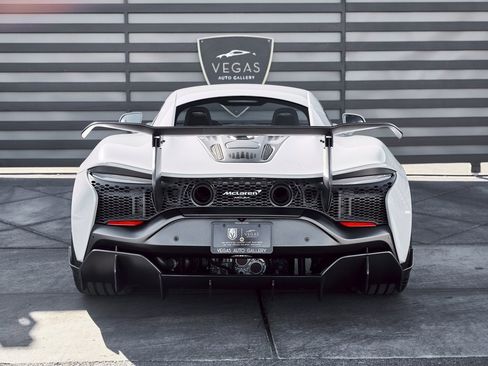 Used 2023 McLaren Artura image 27