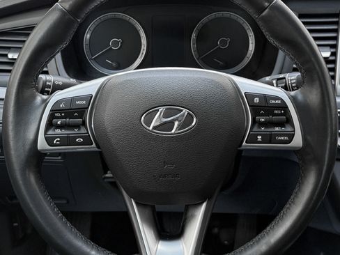 Used 2019 Hyundai Sonata SEL w/ Tech Package 02 FWD image 17