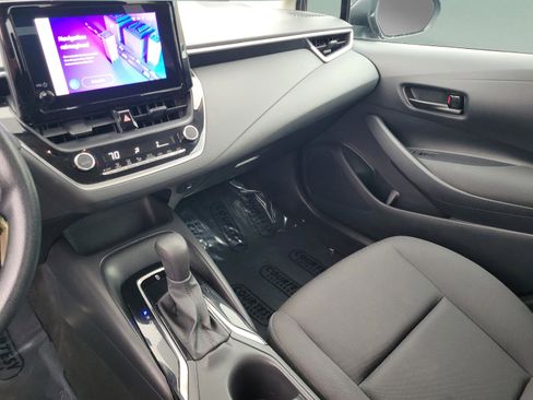 Used 2024 Toyota Corolla LE image 27