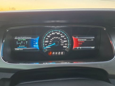 Used 2016 Ford Taurus SEL w/ Equipment Group 201A image 15