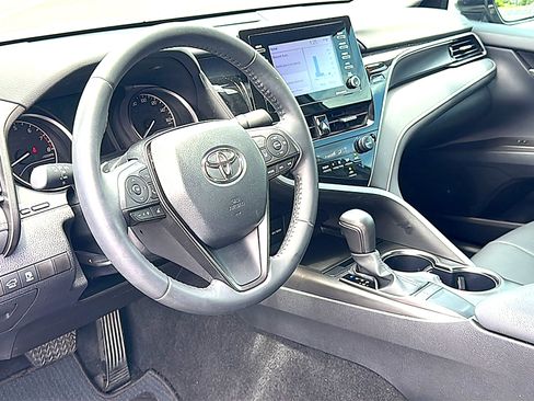Used 2024 Toyota Camry SE w/ Convenience Package FWD image 12