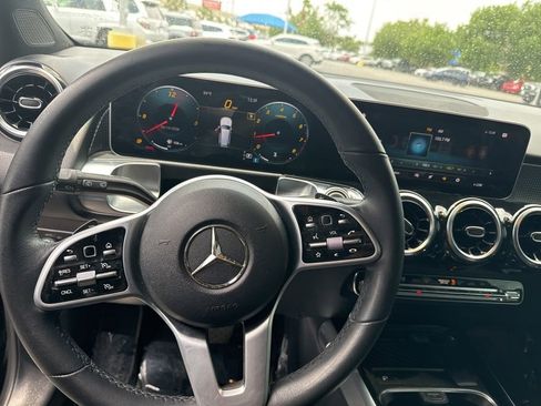Used 2020 Mercedes-Benz GLB 250 image 12