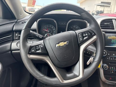 Used 2015 Chevrolet Malibu LT w/ Power Convenience Package FWD image 13