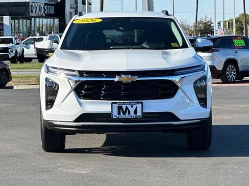 New 2026 Chevrolet Trax LT image 9
