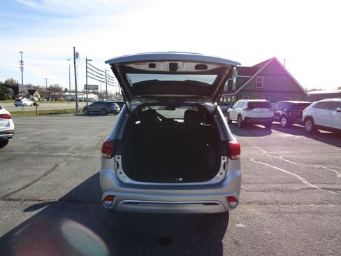 Used 2022 Mitsubishi Outlander SEL image 21