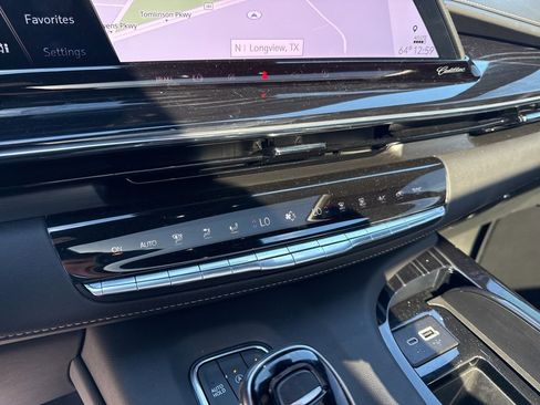 Used 2024 Cadillac Escalade Sport w/ LPO, ONYX Package image 31