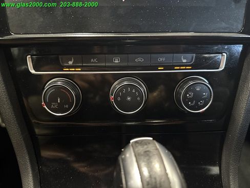 Used 2018 Volkswagen GTI SE w/ SE Leather Package image 31