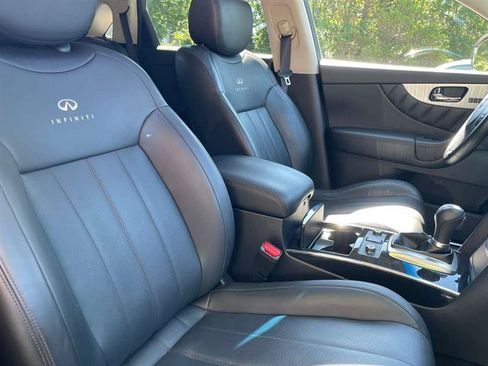 Used 2012 INFINITI FX35 AWD w/ Premium Pkg image 34