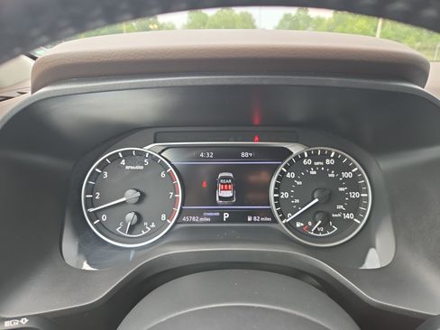 Used 2023 Nissan Rogue SL w/ SL Premium Package FWD image 13
