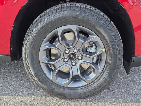 New 2026 Ford Maverick XLT w/ XLT Luxury Package AWD/4WD image 7
