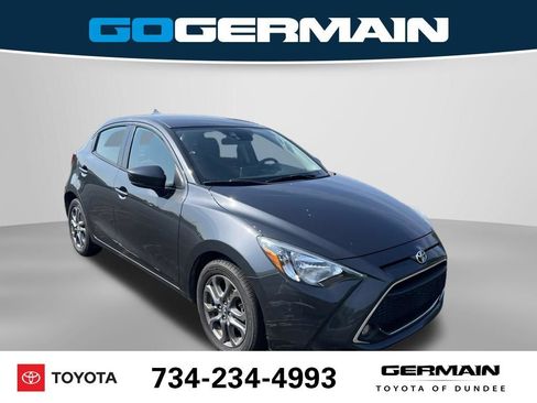 Used 2020 Toyota Yaris LE FWD image 4