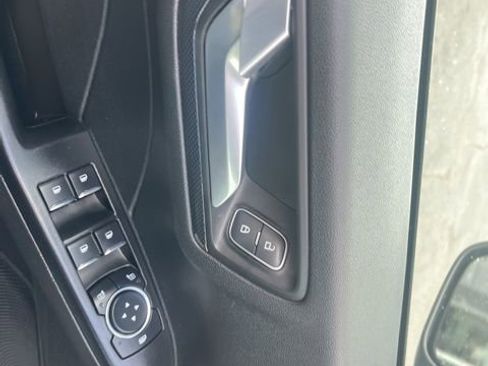 Used 2025 Ford Escape ST-Line Select image 19