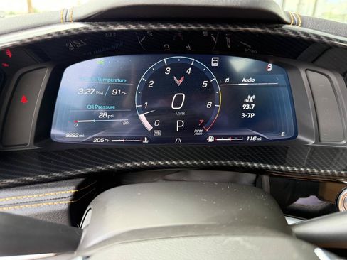 Used 2021 Chevrolet Corvette Stingray Preferred Cpe w/ Engine Appearance Package RWD image 19