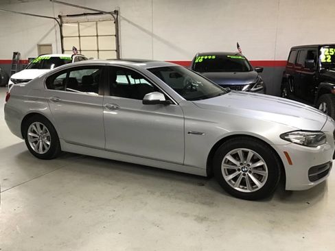 Used 2014 BMW 528i Sedan image 3