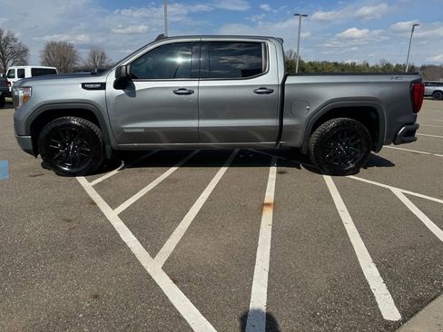 Used 2022 GMC Sierra 1500 Elevation w/ Preferred Package image 6