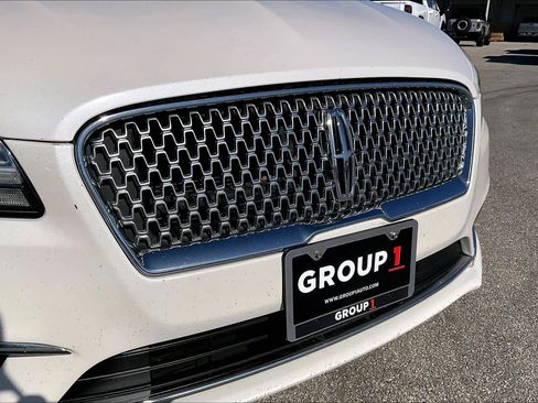 Used 2017 Lincoln MKZ Premiere image 27