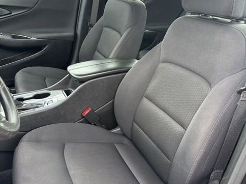 Used 2024 Chevrolet Malibu LT image 11