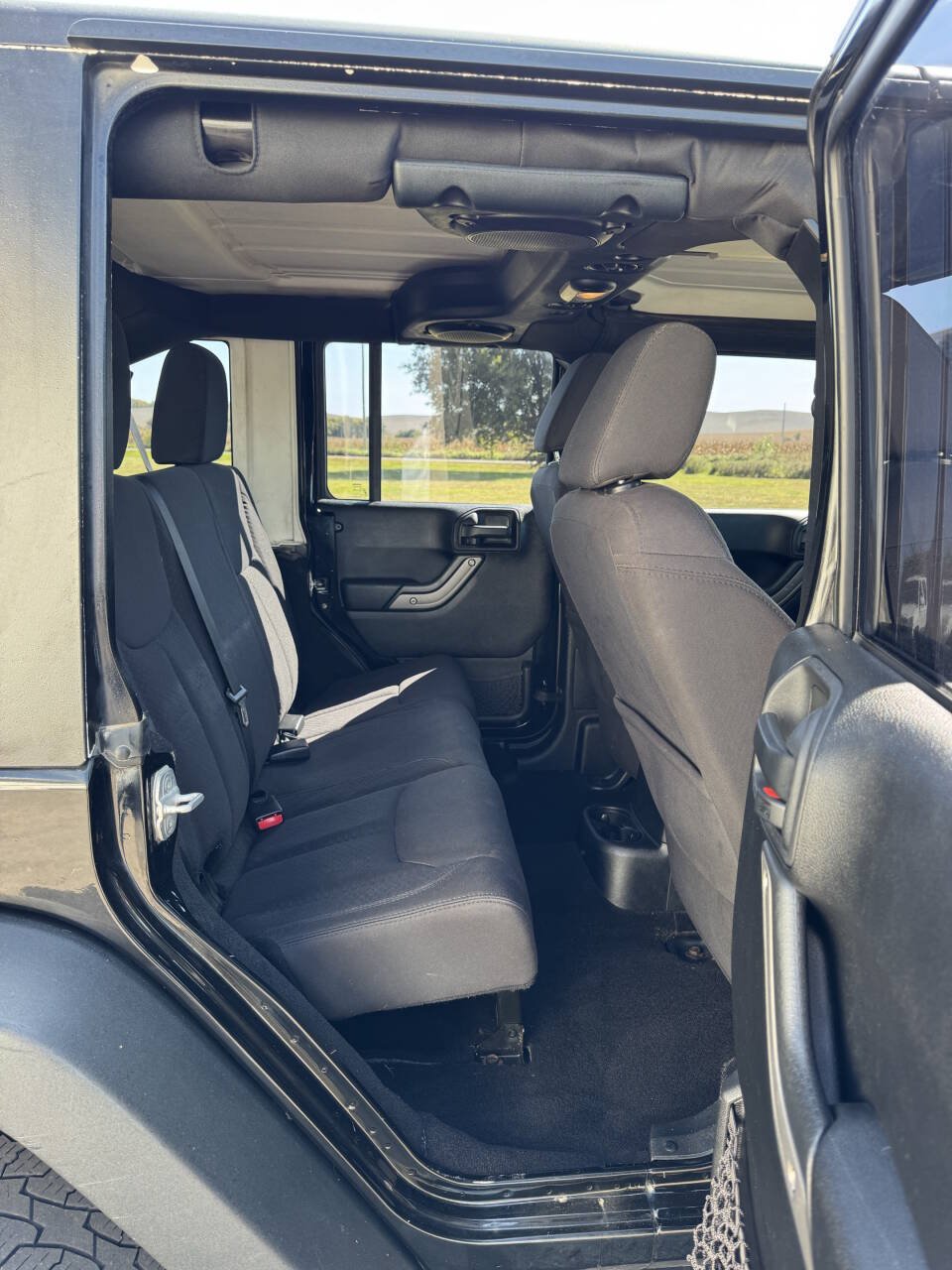 Used 2013 Jeep Wrangler Unlimited Sport AWD/4WD image 15