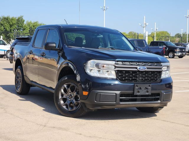Used 2022 Ford Maverick XLT FWD image 2
