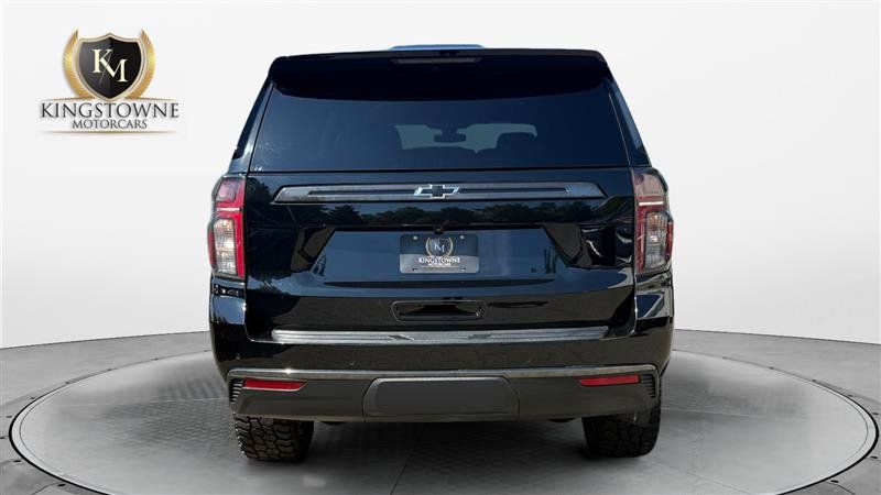 Used 2021 Chevrolet Suburban RST AWD/4WD image 4