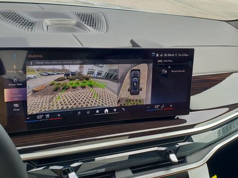 New 2027 BMW X7 xDrive40i AWD/4WD image 25