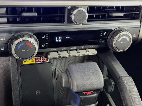New 2026 Toyota 4Runner TRD Off-Road Premium AWD/4WD image 19