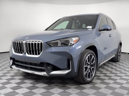 Used 2025 BMW X1 xDrive28i AWD/4WD image 12