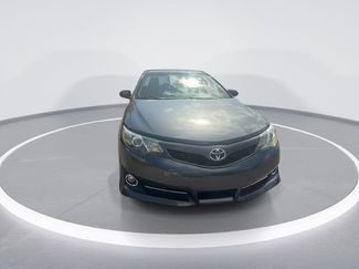 Used 2012 Toyota Camry SE FWD video 3