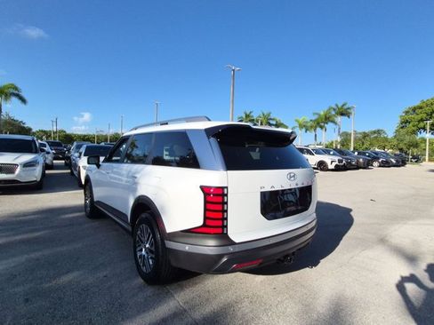 Used 2026 Hyundai Palisade SEL FWD image 8