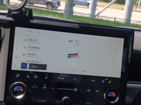 Used 2025 Lexus GX 550 image 23